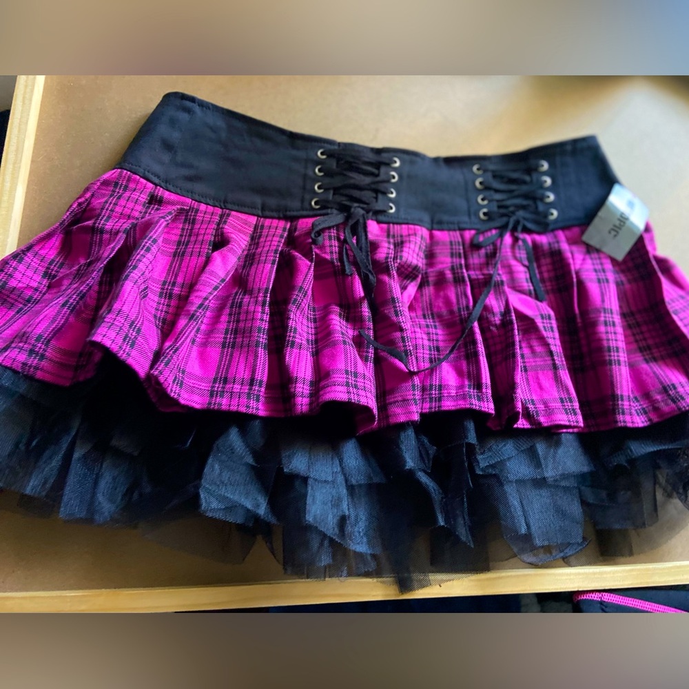 Royal Bones Mini Skirt Sz L Lace Up Tulle Pleated Pink Black Plaid NWT